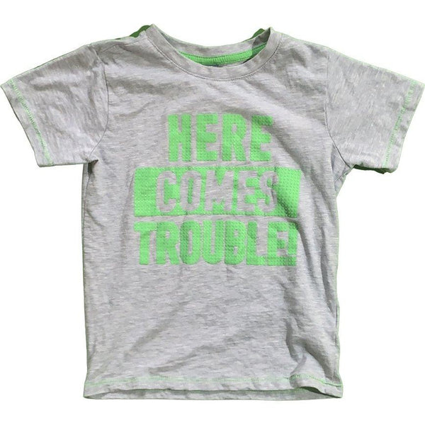 Kurzarmshirt "Here comes trouble!" - Emily's Wunderlädchen Baby- und Kindersecondhand
