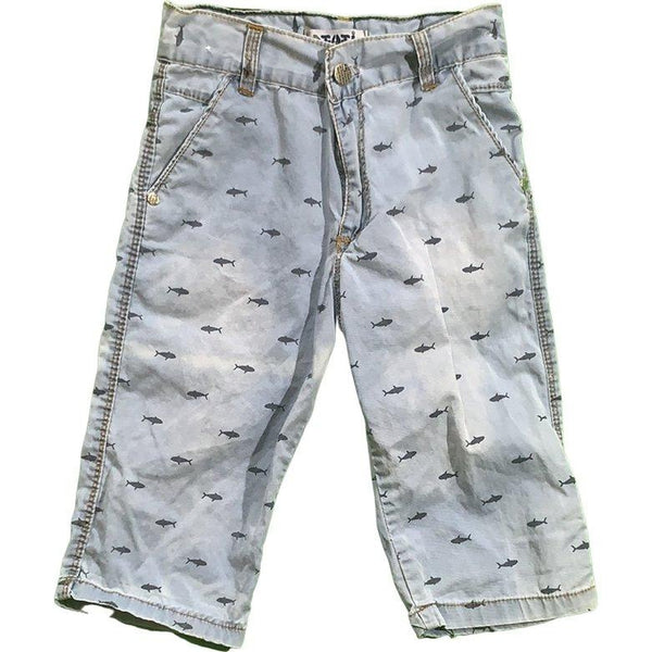 Kurze Hose mit Haien - Emily's Wunderlädchen Baby- und Kindersecondhand