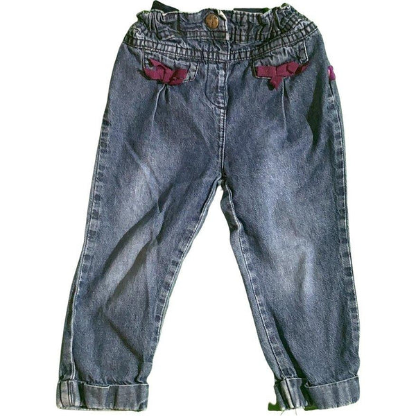 Leichte Jeanshose mit Schleifchen - Emily's Wunderlädchen Baby- und Kindersecondhand